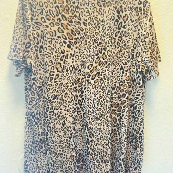 Leopard Print V-Neck Short Sleeve Blouse By Amaryllis large - Picture 5 of 5